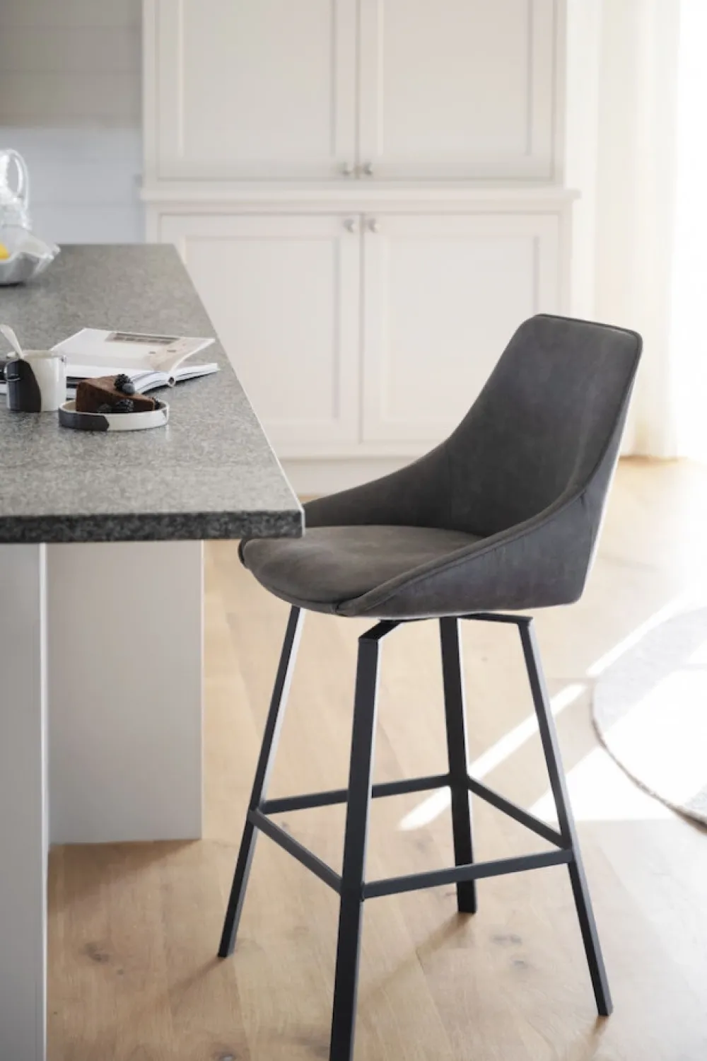 Rowico Home Barstol 'Alison' - Mörkgrå