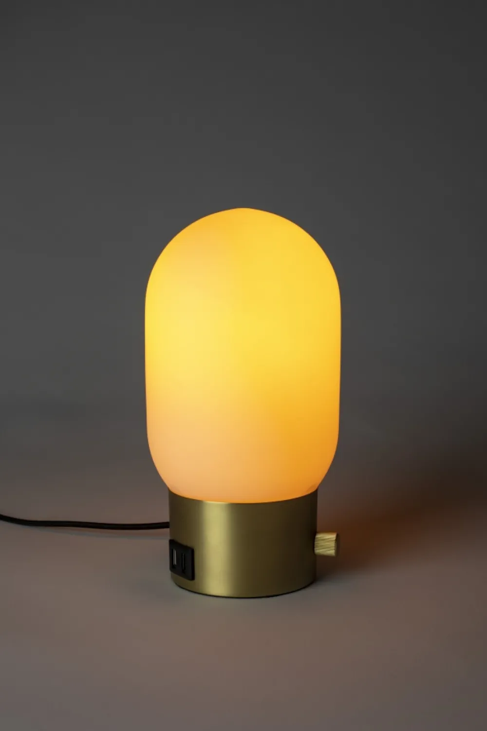 Zuiver Bordslampa 'Urban Charger' - Guld