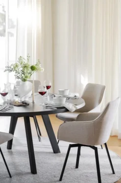 Rowico Home Karmstol 'Alison' - Ljusbeige/svart
