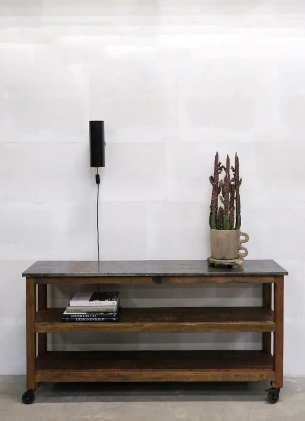 Trademark Living Konsolbord 'Chaggna' - Metall