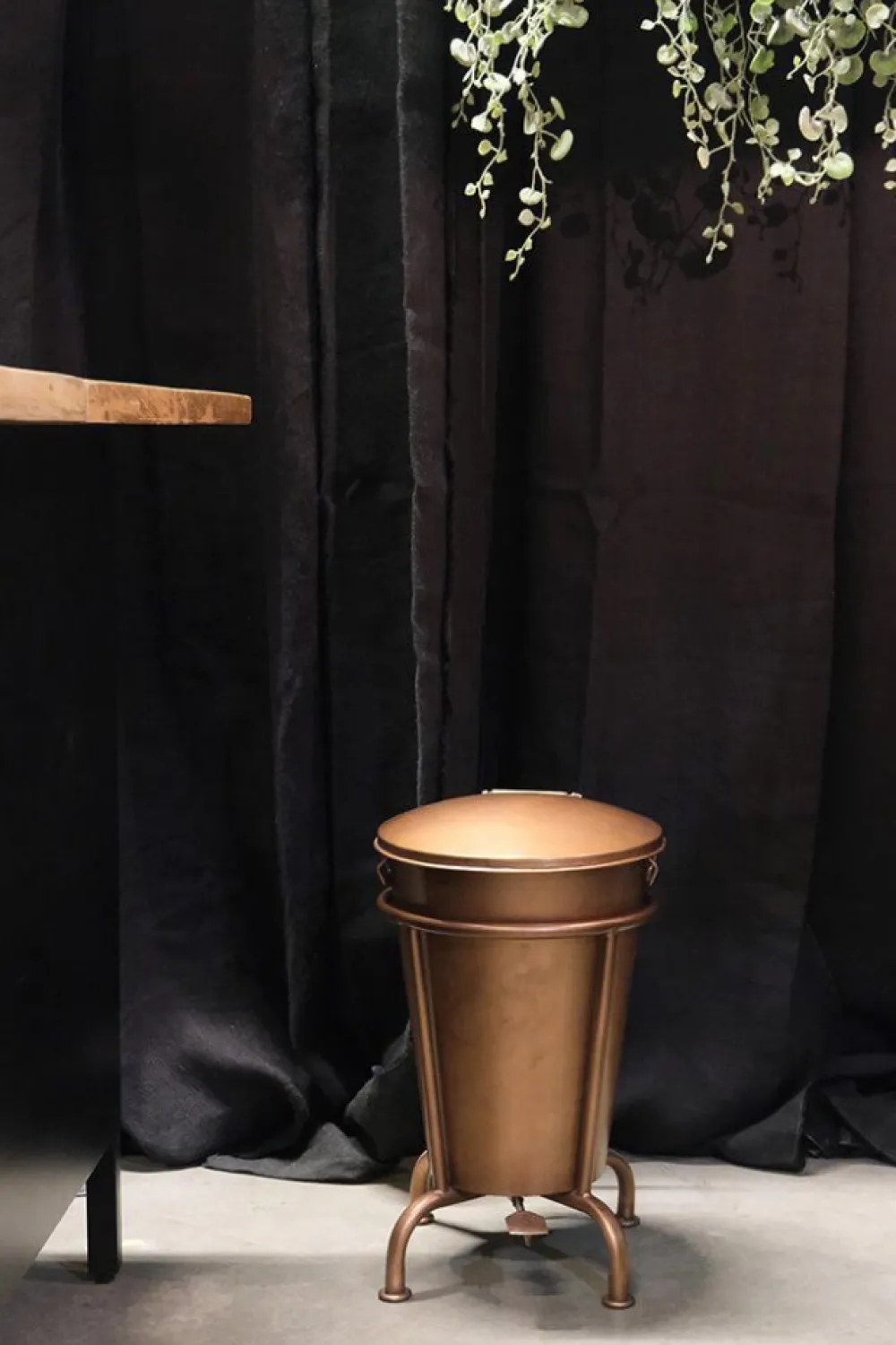 Trademark Living Pedalhink 'Klapp' - Koppar