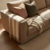 Reforma x Trendcarpet Pläd 'Beatriz Stripe' 130x170cm - Beige/vit