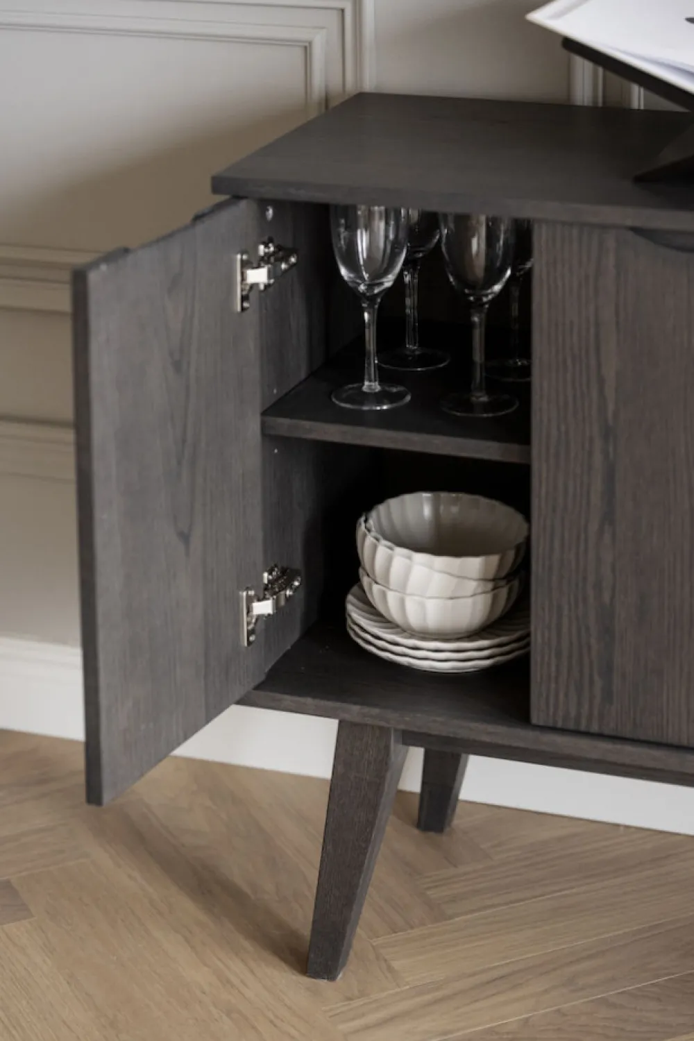 Rowico Home Sideboard 'Filippa' 122x85cm - Mörk ek