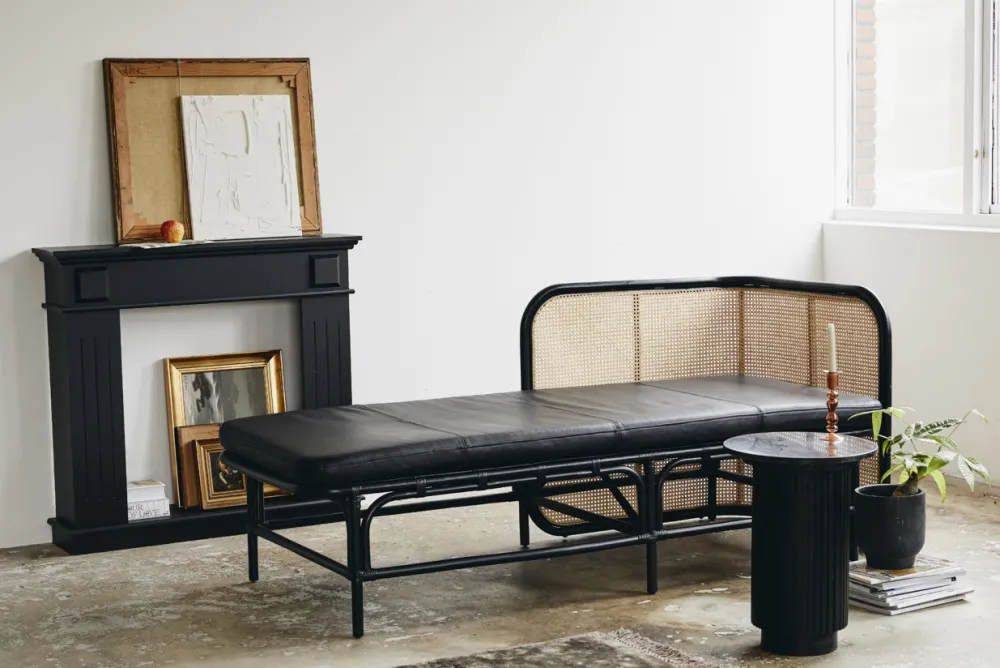 Nordal Sidobord 'Erie' Runt 40cm - Svart Marmor