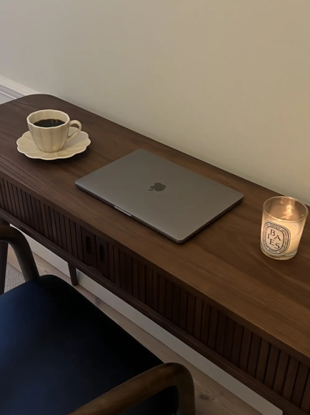 Zuiver Skrivbord 'Barbier' - Valnöt