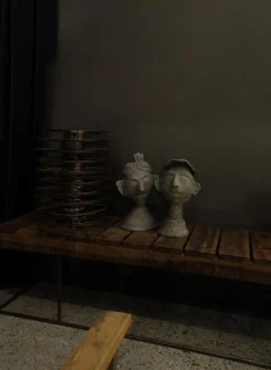 Trademark Living Skulptur 'Sharam' - Ansikte man